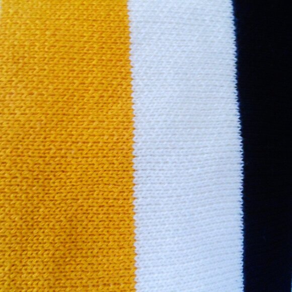 Hudson Bay Company Stripe, 100% cotton -  Pillow. Sz 19 in x 19 in.  NWT - Picture 9 of 9